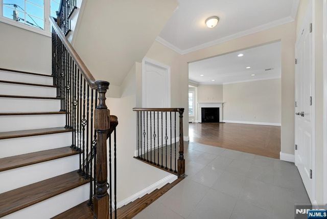 1545 12th Street, Fort Lee, NJ 07024