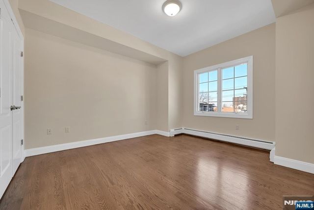 1545 12th Street, Fort Lee, NJ 07024