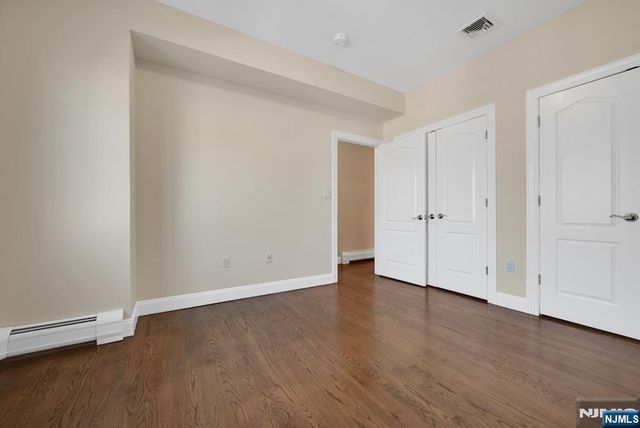 1545 12th Street, Fort Lee, NJ 07024