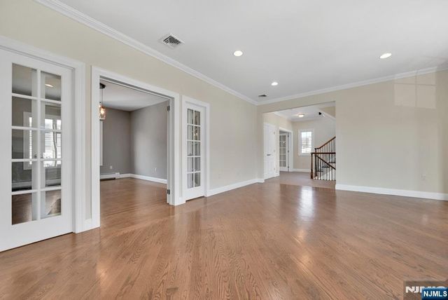 1545 12th Street, Fort Lee, NJ 07024