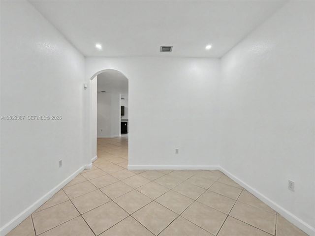 9267 SW 220th Ter, Cutler Bay, FL 33190