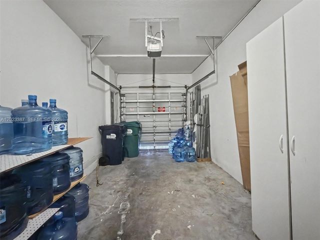 9267 SW 220th Ter, Cutler Bay, FL 33190