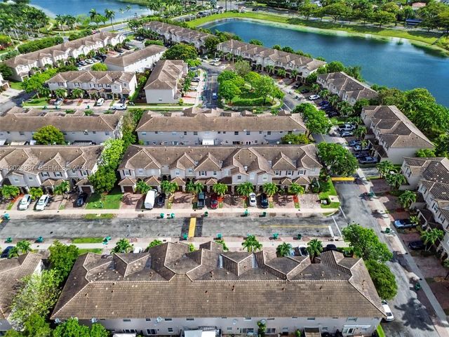 9267 SW 220th Ter, Cutler Bay, FL 33190