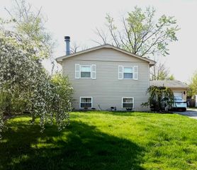 3435 Tamarind Drive, Northbrook, IL 60062
