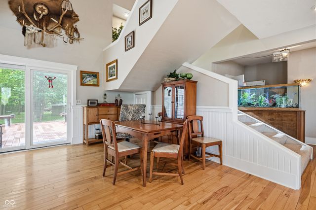 938 N County Road 275 E, New Castle, IN 47362