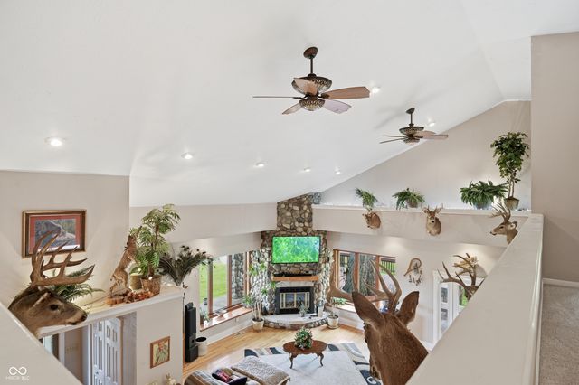 938 N County Road 275 E, New Castle, IN 47362