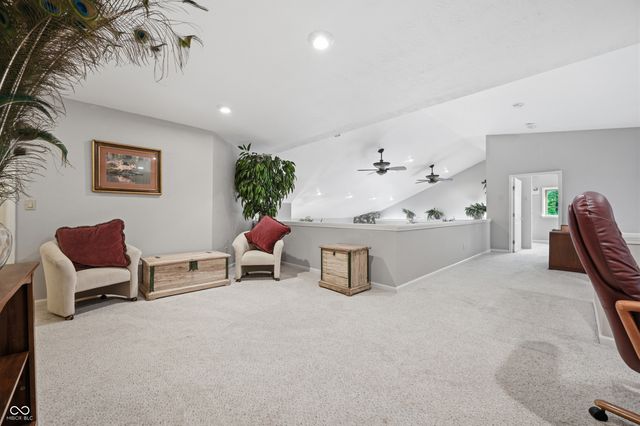 938 N County Road 275 E, New Castle, IN 47362