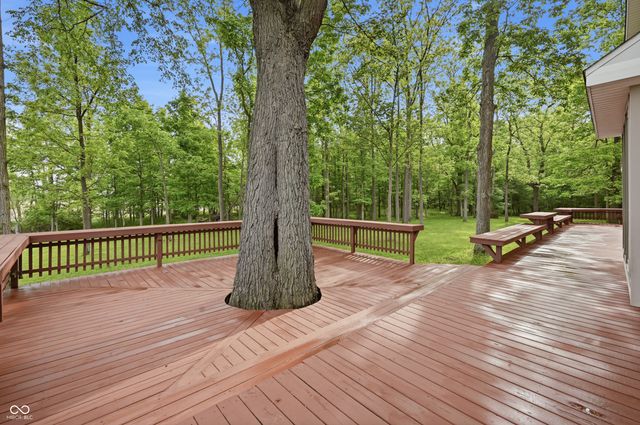 938 N County Road 275 E, New Castle, IN 47362