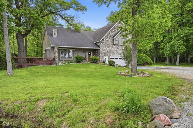 938 N County Road 275 E, New Castle, IN 47362