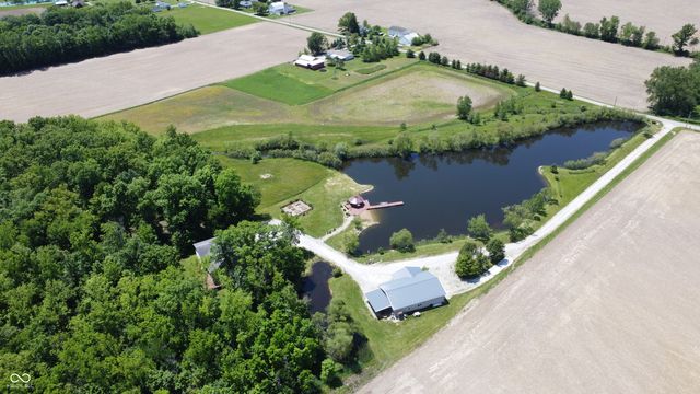 938 N County Road 275 E, New Castle, IN 47362