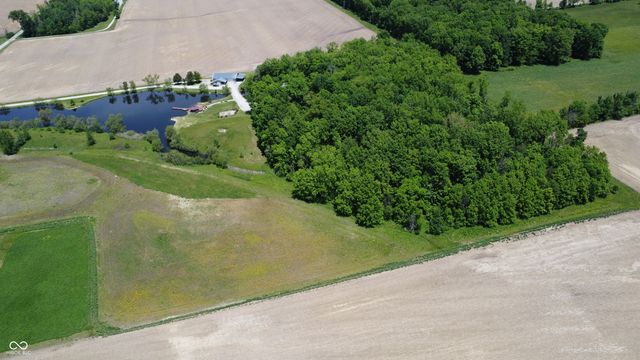 938 N County Road 275 E, New Castle, IN 47362