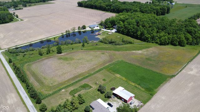 938 N County Road 275 E, New Castle, IN 47362