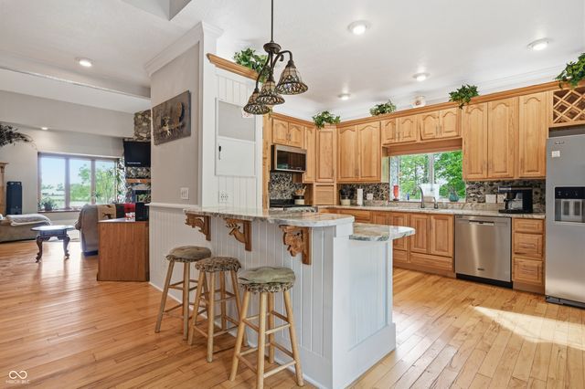 938 N County Road 275 E, New Castle, IN 47362