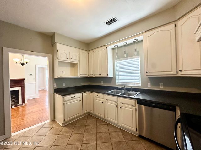 3867 HERSCHEL Street, Jacksonville, FL 32205