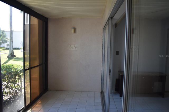 7701 STARKEY ROAD 313, Seminole, FL 33777