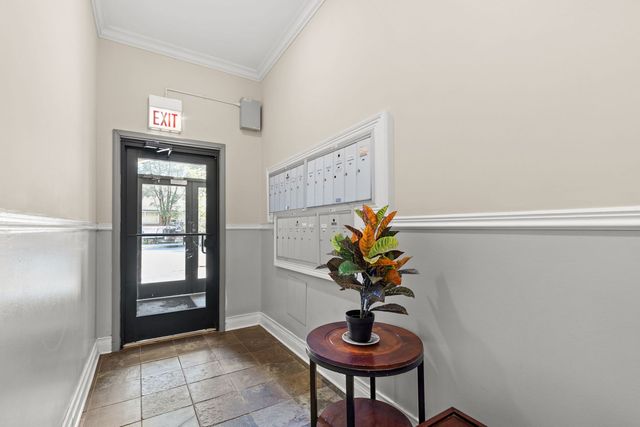 5300 N LINCOLN Avenue 4E, Chicago, IL 60625