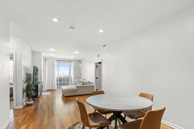 5300 N LINCOLN Avenue 4E, Chicago, IL 60625