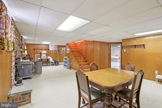 9608 DUNGAN RD, Philadelphia, PA 19115