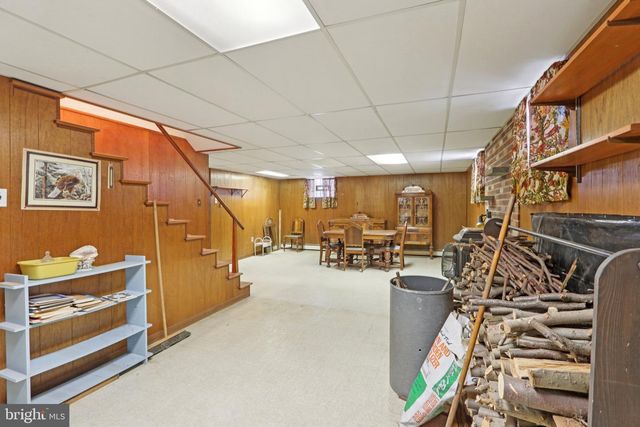 9608 DUNGAN RD, Philadelphia, PA 19115