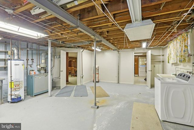 9608 DUNGAN RD, Philadelphia, PA 19115