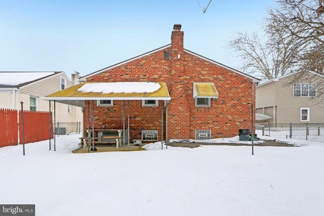 9608 DUNGAN RD, Philadelphia, PA 19115