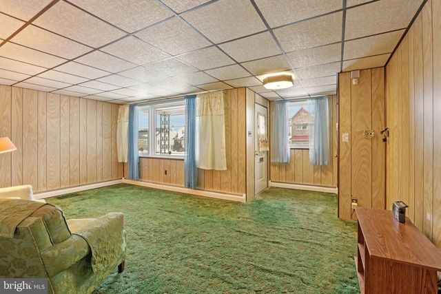 9608 DUNGAN RD, Philadelphia, PA 19115