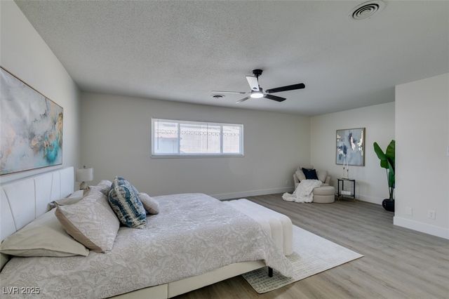 1698 Silver Mesa Way, Las Vegas, NV 89169