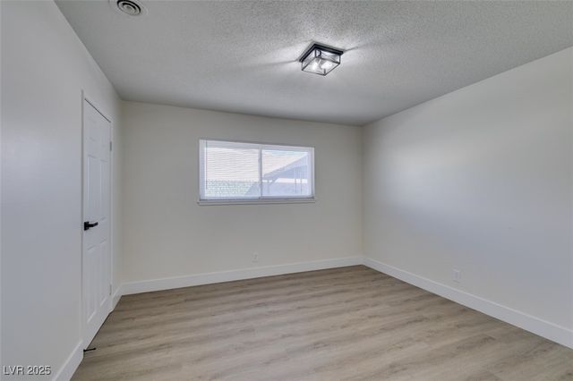 1698 Silver Mesa Way, Las Vegas, NV 89169