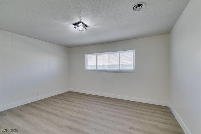 1698 Silver Mesa Way, Las Vegas, NV 89169