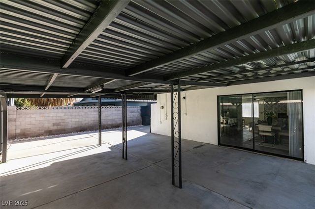 1698 Silver Mesa Way, Las Vegas, NV 89169