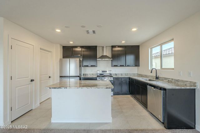 6575 W Camino Pizarro, Tucson, AZ 85757