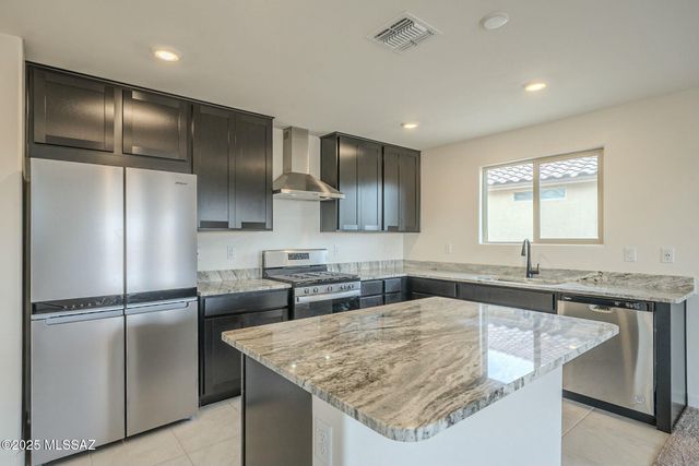 6575 W Camino Pizarro, Tucson, AZ 85757