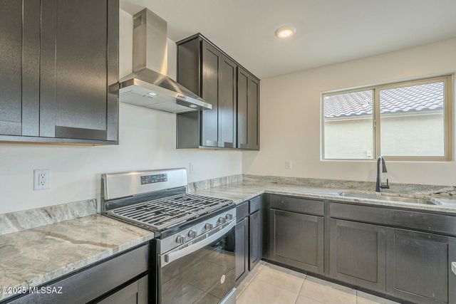 6575 W Camino Pizarro, Tucson, AZ 85757