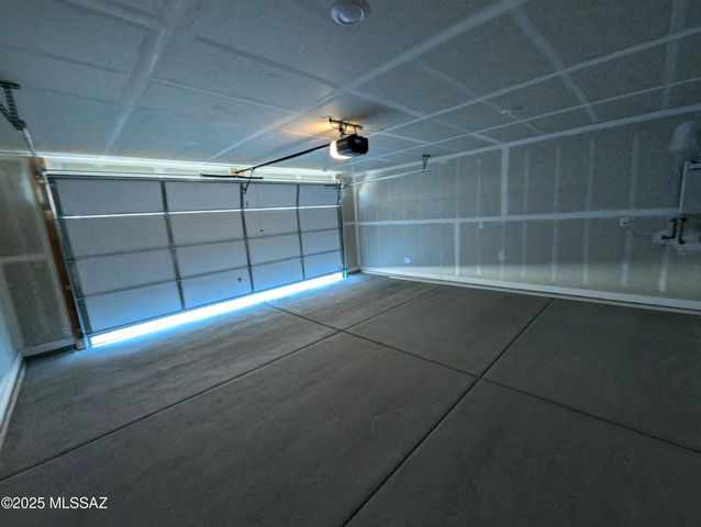 6575 W Camino Pizarro, Tucson, AZ 85757