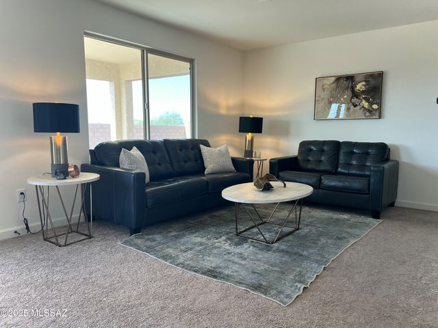 6575 W Camino Pizarro, Tucson, AZ 85757