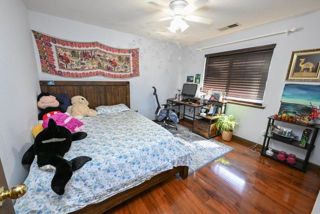 1135 Raffer Johnson Drive, Kingsburg, CA 93631