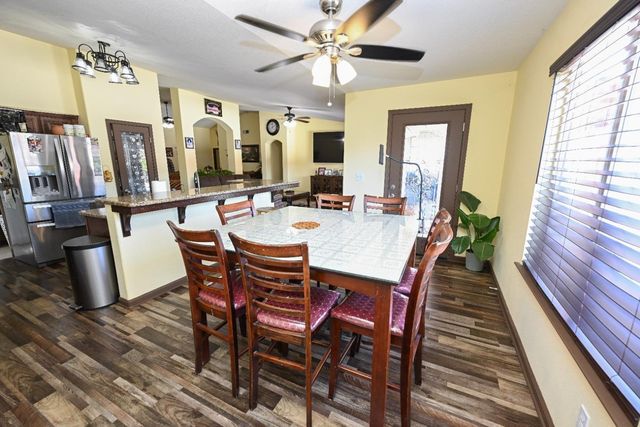 1135 Raffer Johnson Drive, Kingsburg, CA 93631