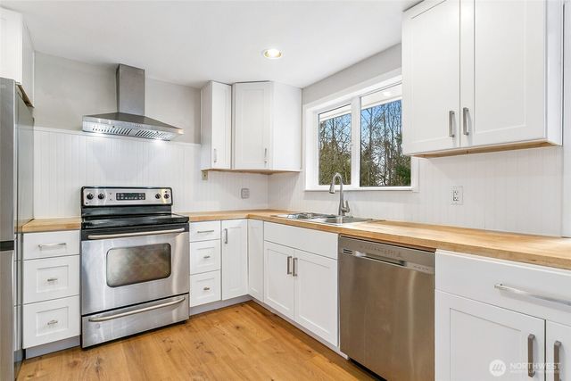 4540 E Pickering Road, Shelton, WA 98584