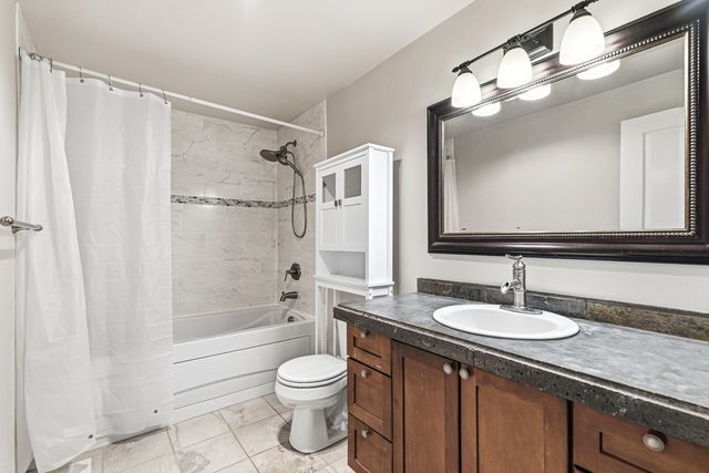 2864 Hawaiian Avenue, Medford, OR 97504