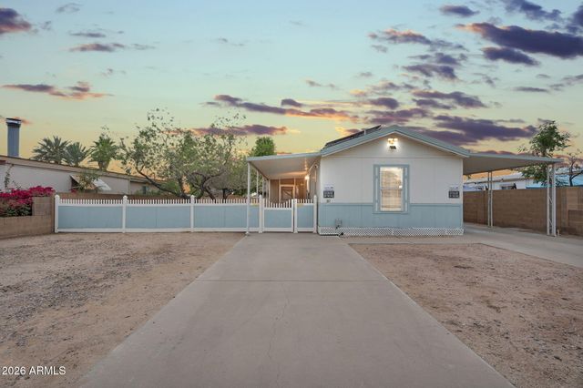 110 S ELLSWORTH Road, Mesa, AZ 85208