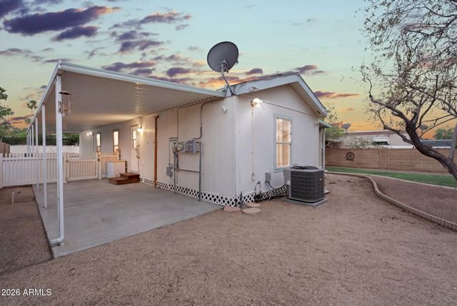 110 S ELLSWORTH Road, Mesa, AZ 85208