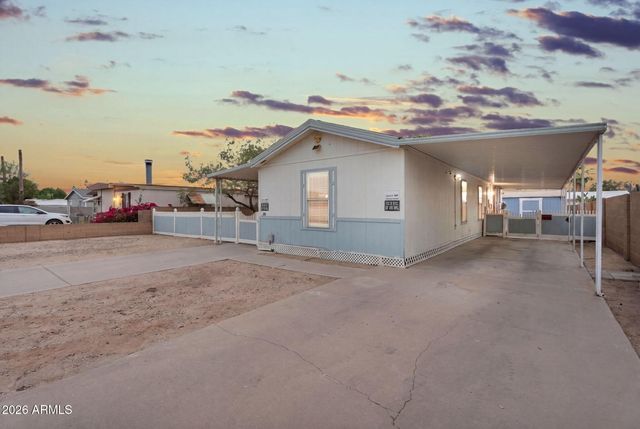 110 S ELLSWORTH Road, Mesa, AZ 85208