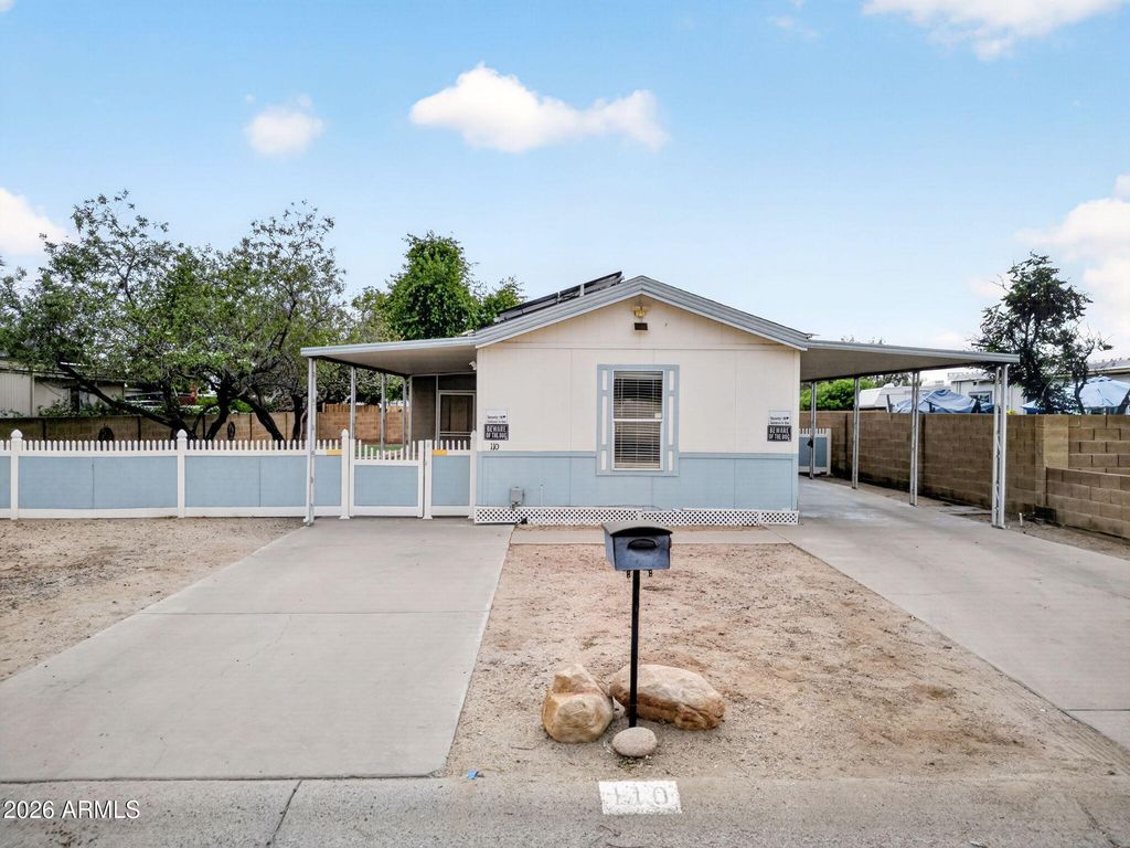 110 S ELLSWORTH Road, Mesa, AZ 85208