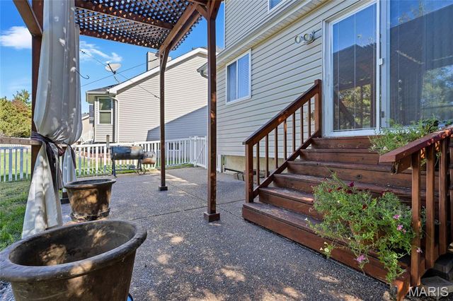 525 Willow Valley Drive, O'fallon, MO 63366