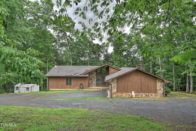 121 Lone Oak Drive, Kingsport, TN 37663