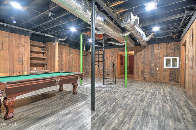 121 Lone Oak Drive, Kingsport, TN 37663