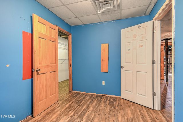 121 Lone Oak Drive, Kingsport, TN 37663