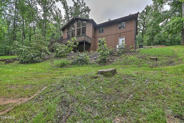 121 Lone Oak Drive, Kingsport, TN 37663