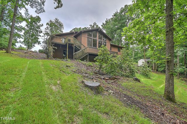 121 Lone Oak Drive, Kingsport, TN 37663