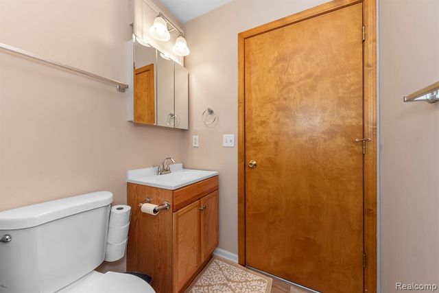 9624 Sawgrass Court, Belleville, MI 48111